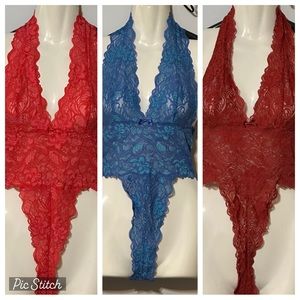 Set of 2 lace Fredrick’s of Hollywood size S negligee’ teddy vintage